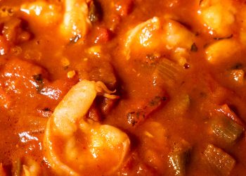 Spice up your dinner with this mouthwatering Shrimp Creole recipe!