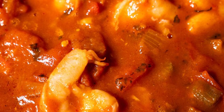 Spice up your dinner with this mouthwatering Shrimp Creole recipe!